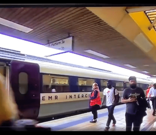 Government, Starmer’s Labour and corporate media stooges trashed by Mick Lynch and the public