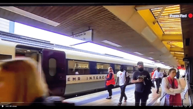 Government, Starmer’s Labour and corporate media stooges trashed by Mick Lynch and the public