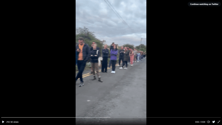 Bloke who looks out of window tries to be a sociologist