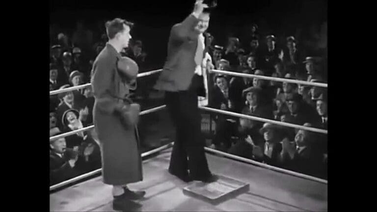 Chicken does Stan Laurel impression