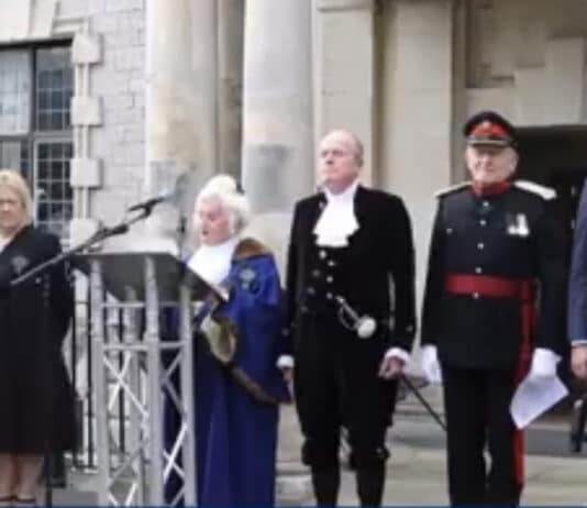 Torbay public demand this video of Mayor reading out King’s Proclamation be taken down