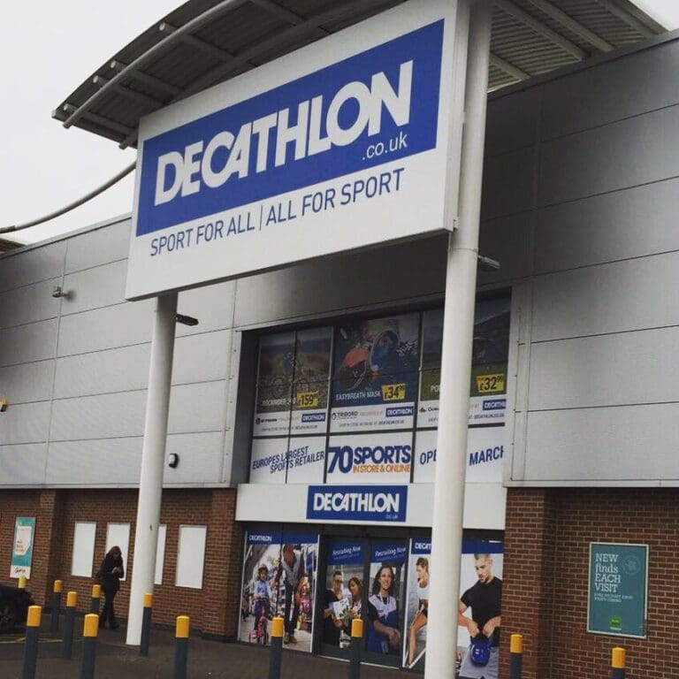 Serial thieves thwarted by store staff in Poole