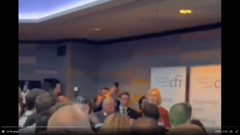 Liz Truss ingratiating herself to Israeli Zionists