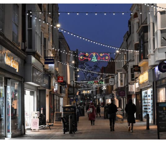 Weymouth lights up for Christmas 2022Â