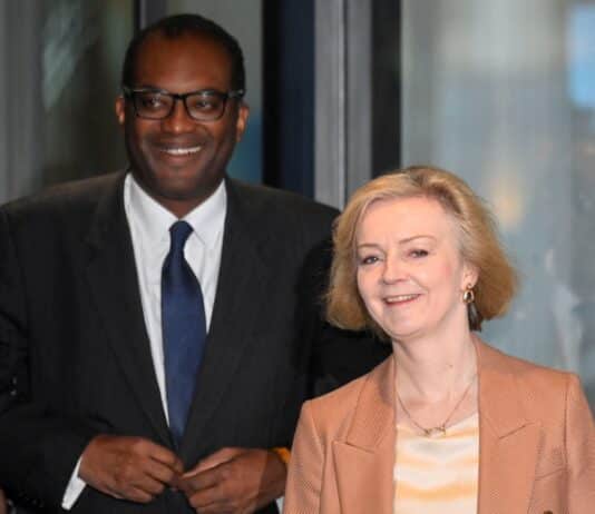 Kwasi Kwarteng finally admits he and Truss helped **** the economy
