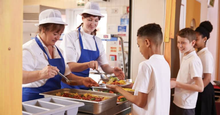 FREE SCHOOL MEALS INITIATIVE TO HELP PORTLAND CHILDREN