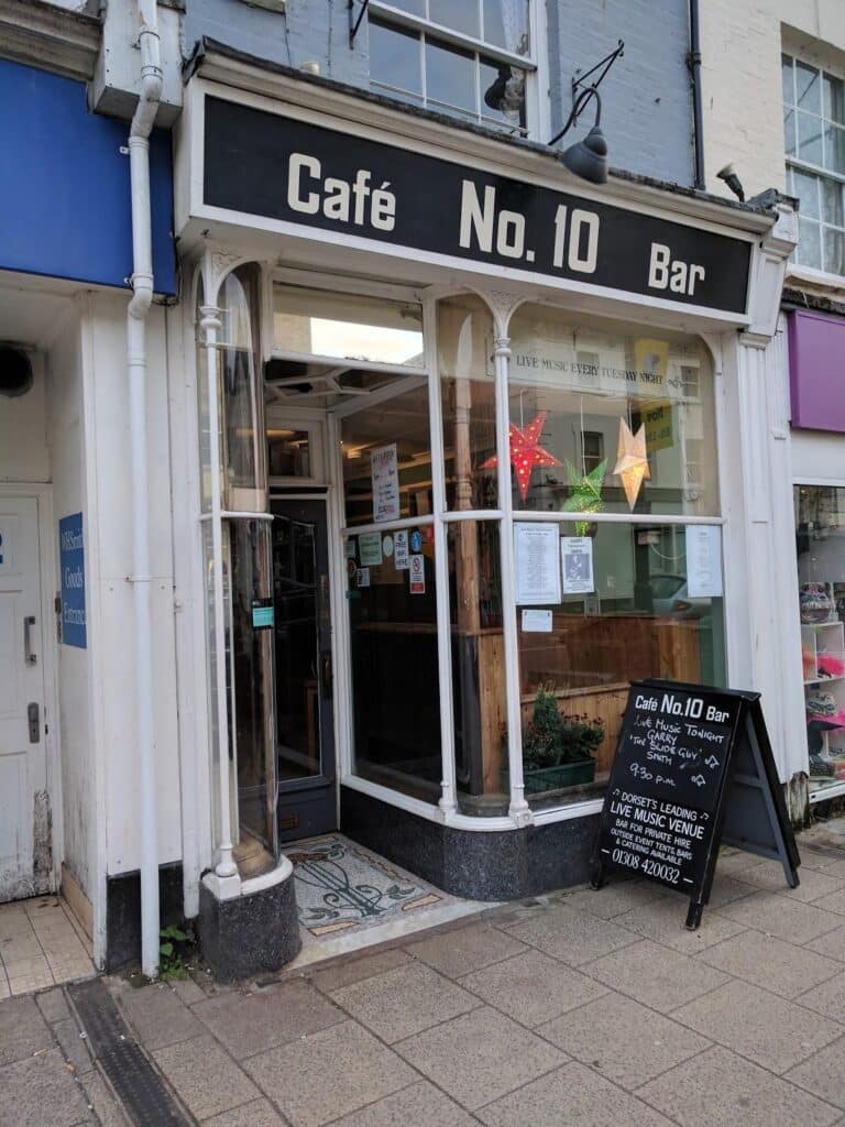 Man assaulted outside No 10 Bar in Bridport