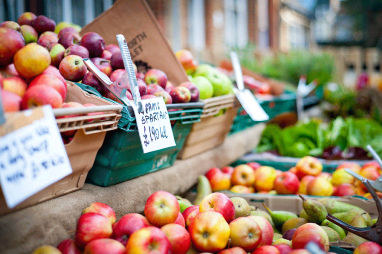 Community markets more sustainable than overburdened food banks