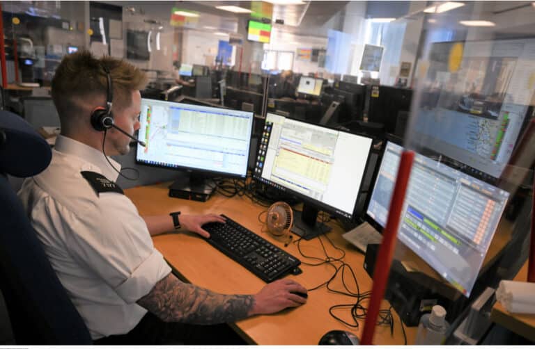 Police ask 999 callers to stay on the line as accidental calls increase by 112%