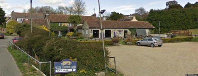 Man assaulted as he left pub in Weymouth