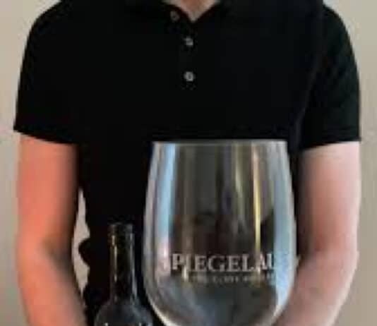 Wine in pint glasses and they wonder why the UK has an alcohol problem