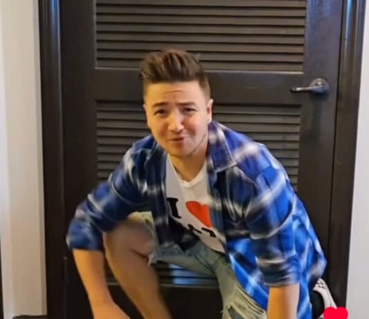 We’re cat people, of course…