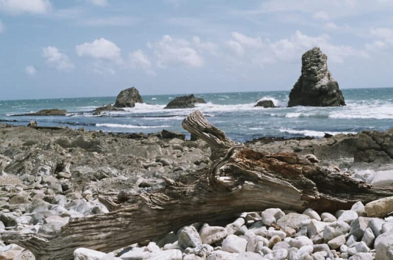 Discovering Mupe Rocks and Bacon Hole