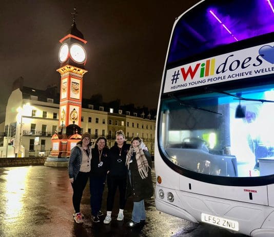 WillDoesBus in Weymouth to help young people with mental health issues
