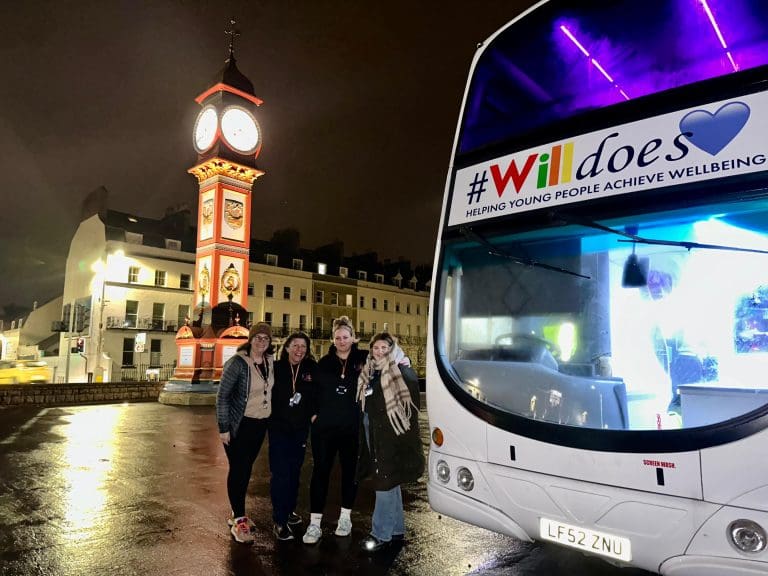 WillDoesBus in Weymouth to help young people with mental health issues
