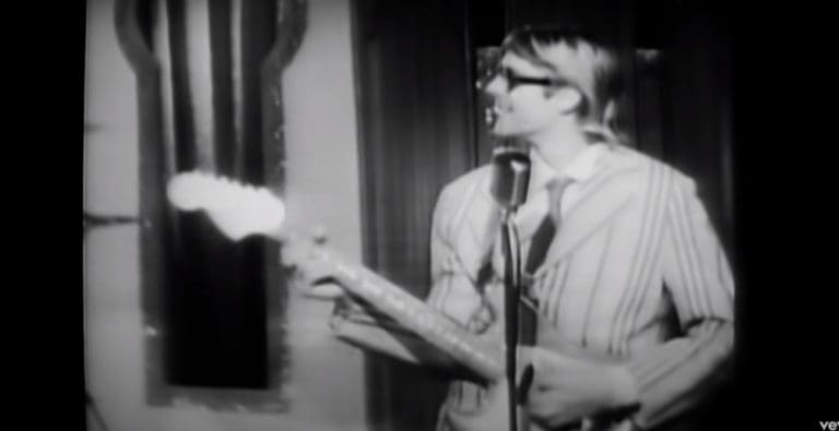 “If my eyes could show my soul, everyone would cry when they saw me smile.” Kurt Cobain