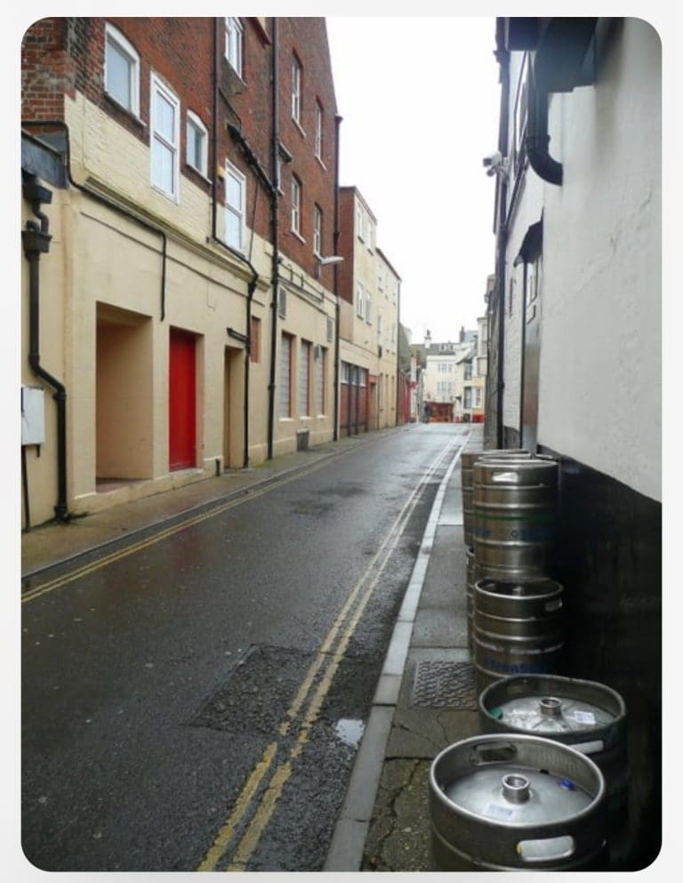 Search for man following robbery in Weymouth town centre