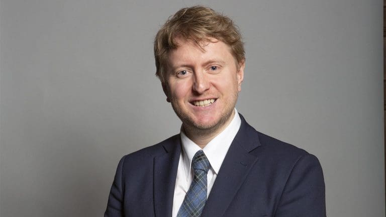 Tory MP defects to Labour stating we must recognise Palestine as a country