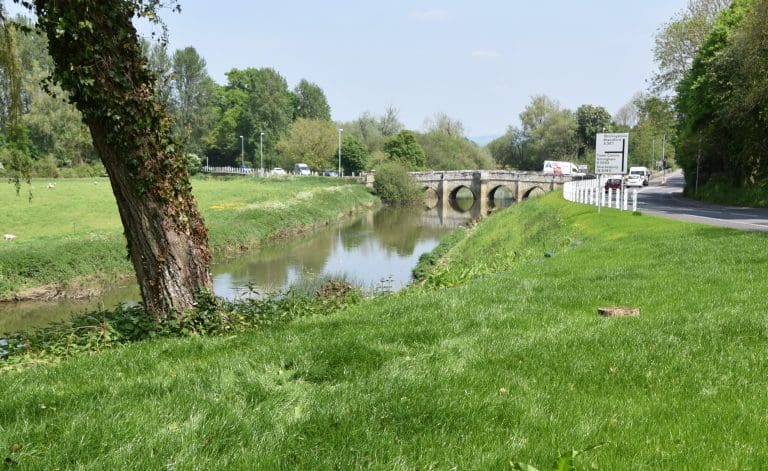 Sturminster Newton riverbank stabilisation to be tested