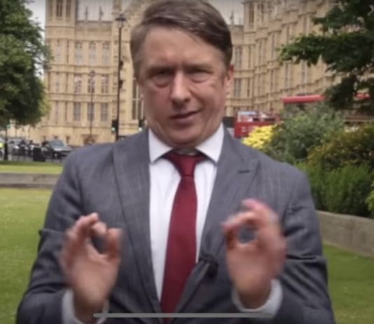 Satirist Jonathan Pie Warns UK Must Be “Careful” to Protect Free Speech as Debate Turns “Toxic”