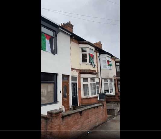 This Is What Community Solidarity Looks Like