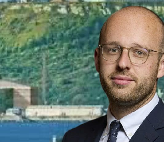 Lloyd Hatton MP Must Actively Oppose The Labour Government Over Portland Incinerator Or Lose His Seat