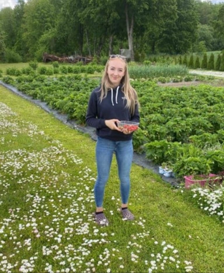 Family Pays Tribute Following Tragic Death Of Woman In Poole