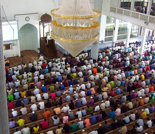 Muslims Are More Patriotic Towards Britain Than White People But Few Are Prepared To Believe It