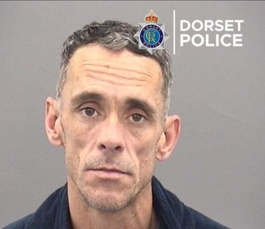Police Suspect Wanted Man Is Staying In Turlin Moor Area Of Poole