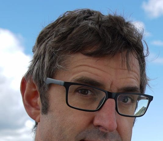 Louis Theroux’s Question To An Arsenal Supporter Is Priceless