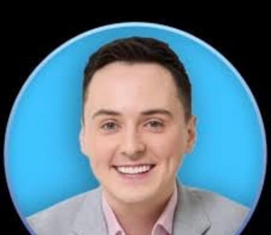 Darren Grimes ‘Deletes Racist Pope Tweet’ When He Finds Out…?