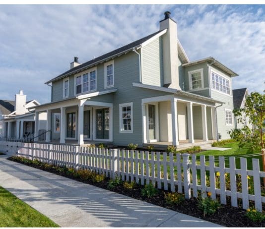 5 Benefits of Hiring a Professional Fencing Contractor