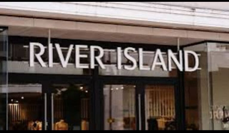 Another Blow To Poole High Street as River Island to Close