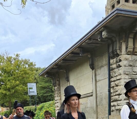 A Funeral for Nature” Held in Bournemouth Town Centre to Mourn the UK’s Biodiversity Crisis