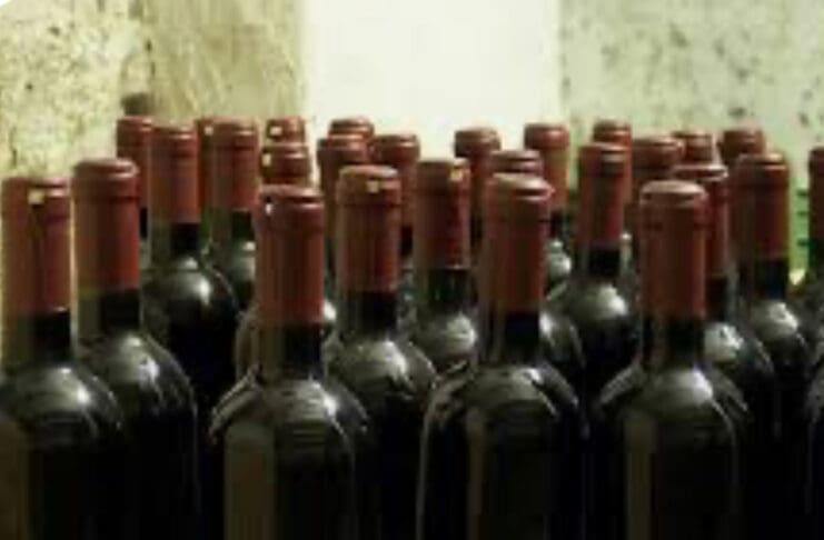 The Role of Neck Finishes in Biophotonic Packaging